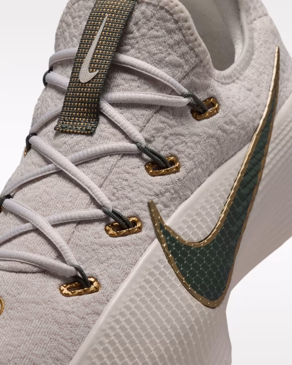 LEBRON+TR+1 (4) LeBron TR 1
